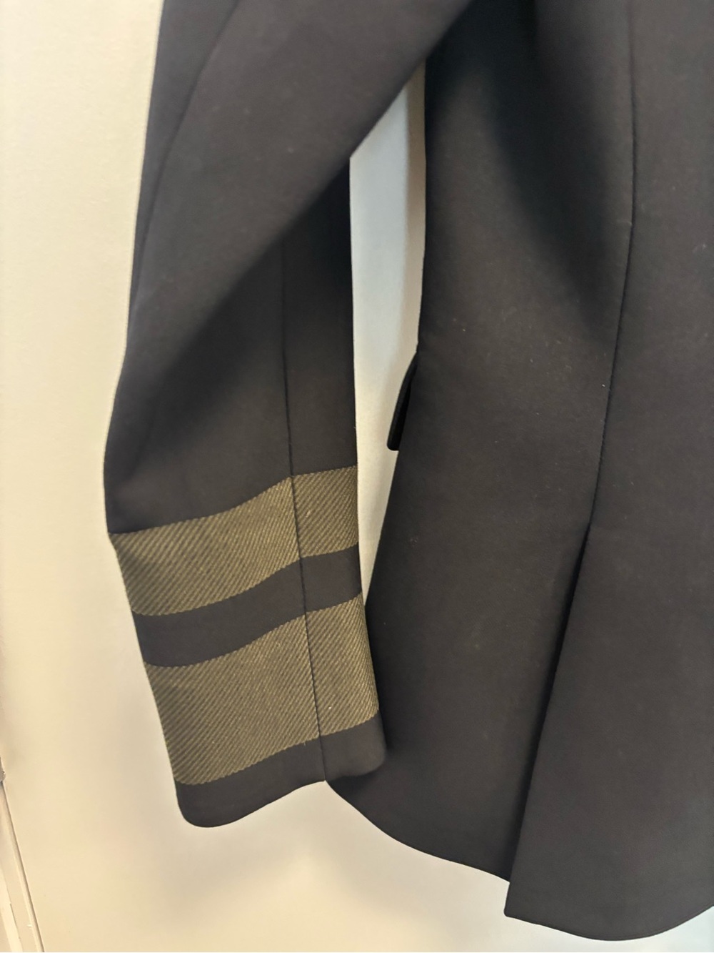 Veronica Beard Black Blazer with Olive Sleeve Banding - Picture 6 of 6